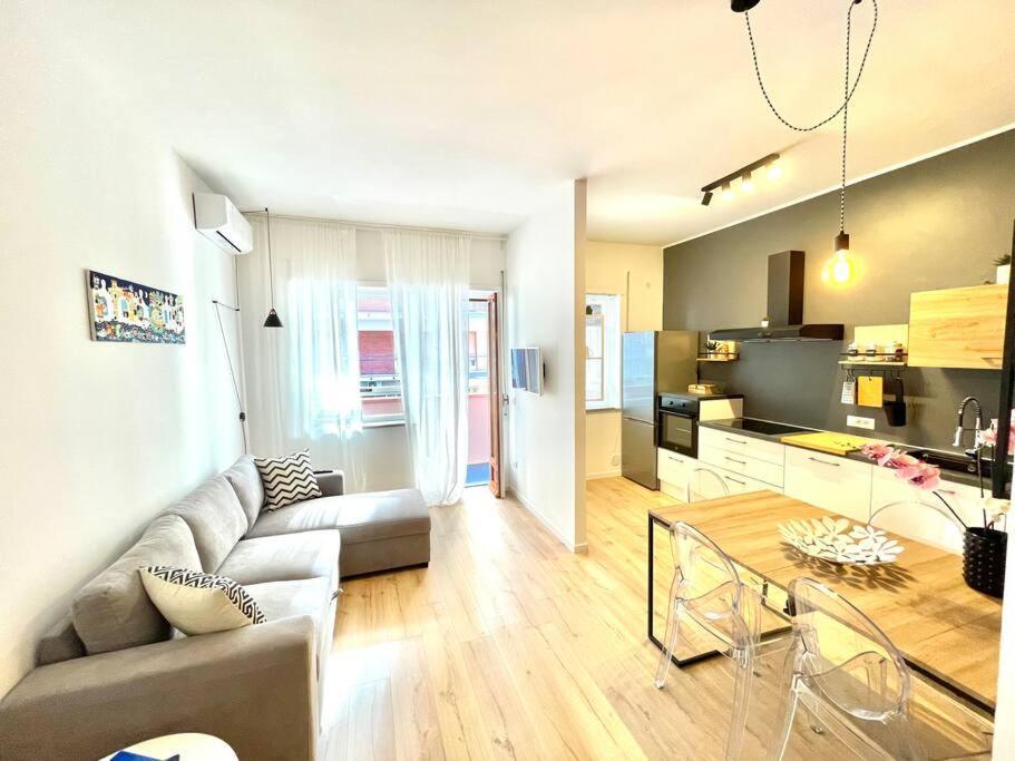 Mare&Citta House Apartment Bari Bagian luar foto